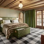Apogee Courchevel, Oetker 5*